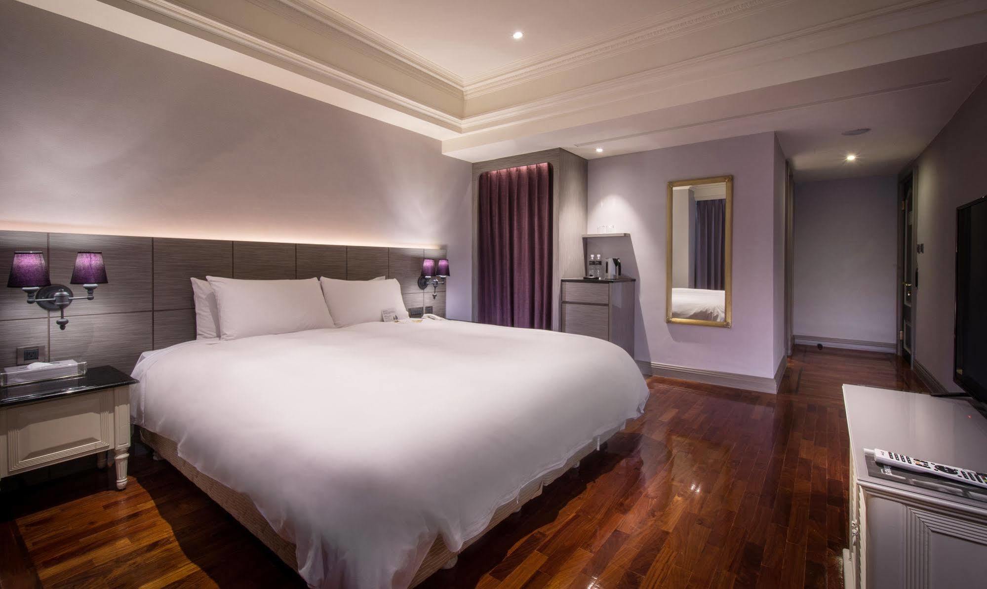 Lees Boutique Hotel Kaohsiung Exterior photo