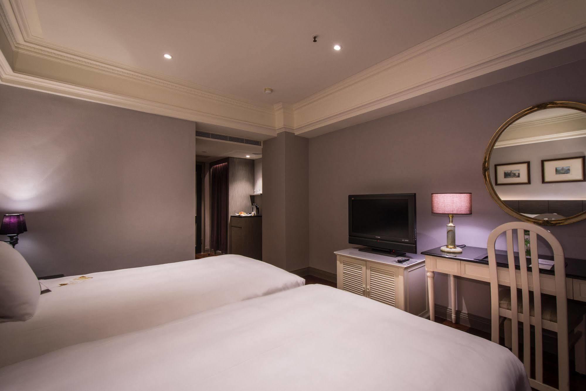 Lees Boutique Hotel Kaohsiung Exterior photo