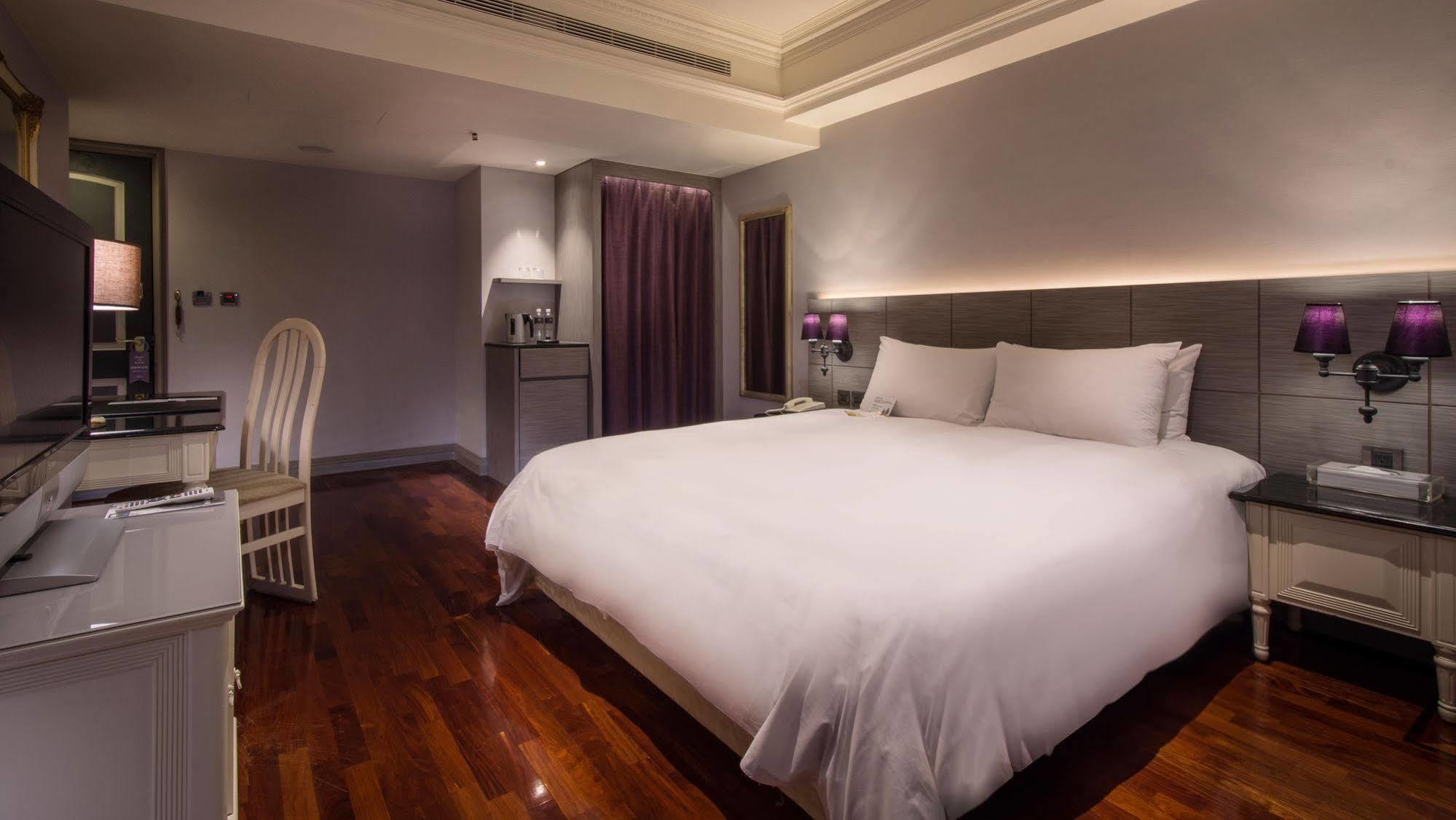 Lees Boutique Hotel Kaohsiung Exterior photo